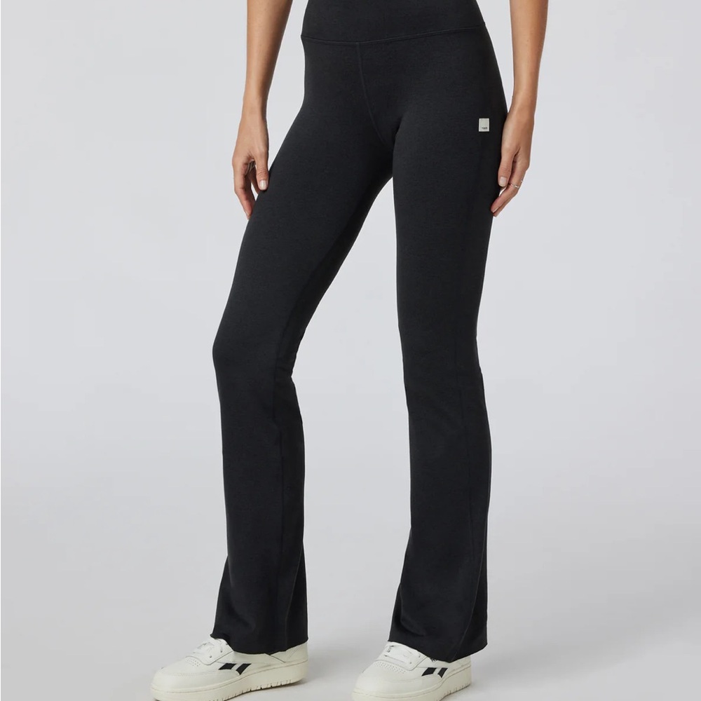 Vuori flared leggings